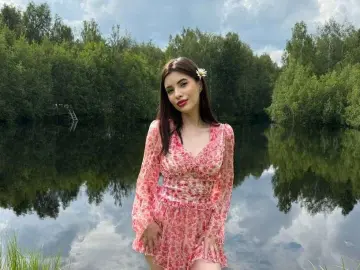 Bellasavage  live sex cam