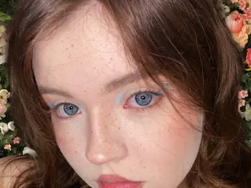 Elinasun  live sex cam