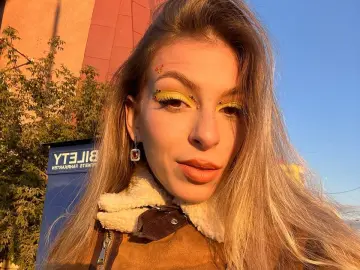 Suzanmur  live sex cam