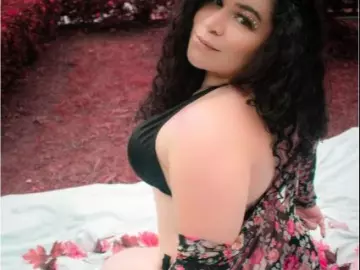 Angeliqueklane  live sex cam