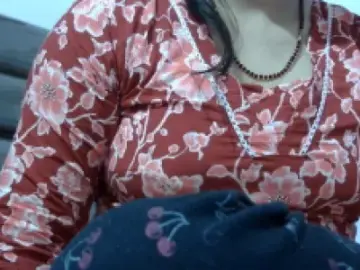 Jassi_55  live sex cam