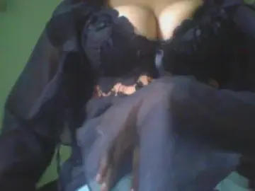 PRIYA GAOTAM  live sex cam