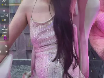 SassyHotIndian  live sex cam