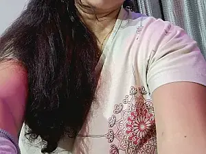 Tanu_saxy  live sex cam