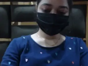 Nora Thakur  live sex cam