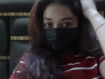 Nora Thakur  live sex cam