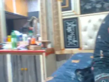 Lajja  live sex cam