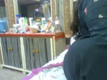 Lajja  live sex cam