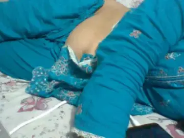 Lajja  live sex cam
