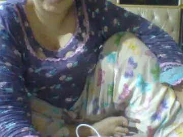 Lajja  live sex cam