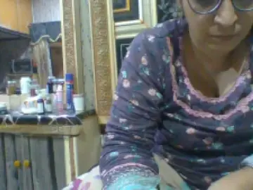 Lajja  live sex cam