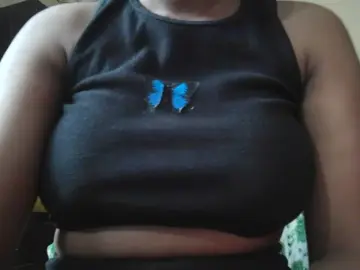 Lovelypriya  live sex cam