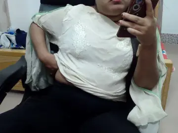 Cutebengaligirl1992  live sex cam