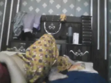 Shreya  live sex cam
