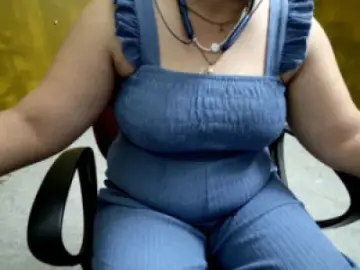 NishaL1996  live sex cam