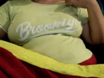 NishaL1996  live sex cam