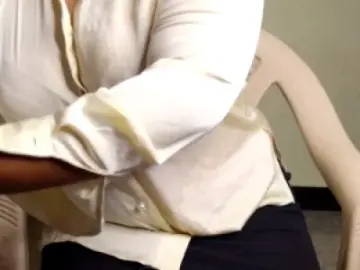 NishaL1996  live sex cam