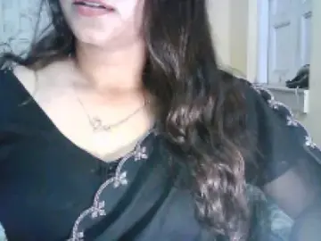 Itsnaaya  live sex cam