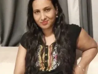 PriyankaBhinde  live sex cam