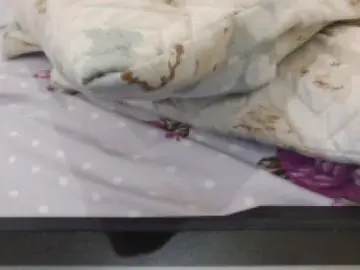 Swetlana Khanna  live sex cam