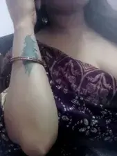 Sexyrose  live sex cam