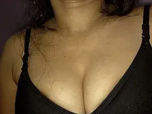 QueenKomal  live sex cam