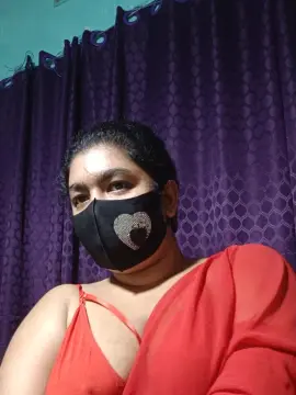 Sexypriyo  live sex cam