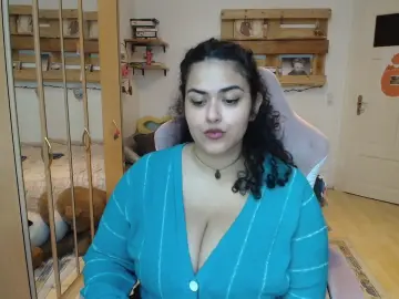 CurvydesifromDE  live sex cam