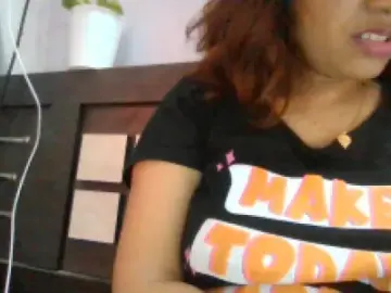 Julie  live sex cam
