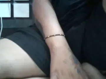 Julie  live sex cam