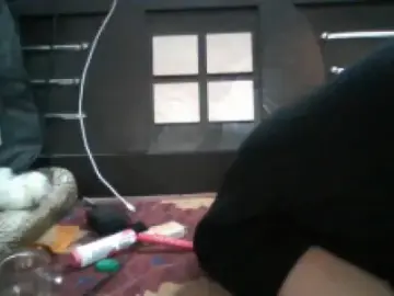 Julie  live sex cam