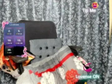 Hari_priya  live sex cam