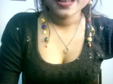 Wilddesicat  live sex cam