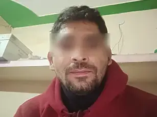 SARAEONABG  live sex cam