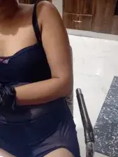 Nayshaa  live sex cam