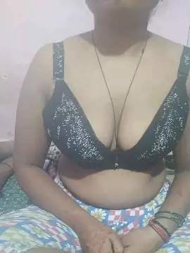 Kirti299  live sex cam