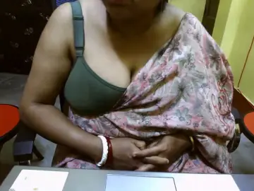 SexyRadha  live sex cam