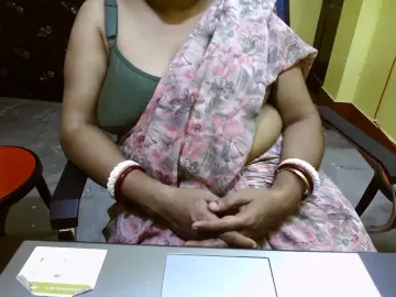 SexyRadha  live sex cam