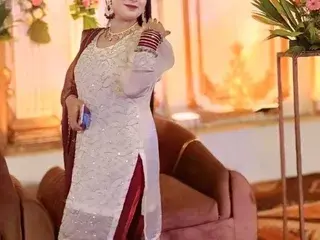 Sexy_Richa  live sex cam
