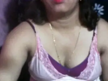 Roopalee  live sex cam