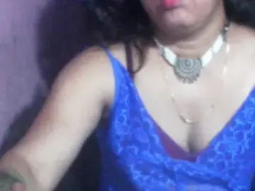 Roopalee  live sex cam