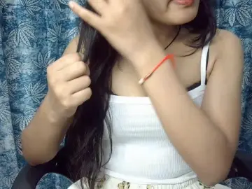 Sassysoumya  live sex cam