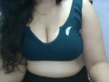 Shubhi  live sex cam
