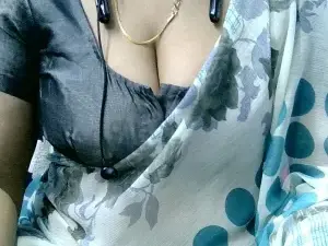 Nottyhotty  live sex cam