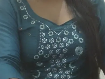 IndianRadhika25  live sex cam