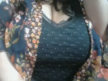 Queen Saundarya  live sex cam