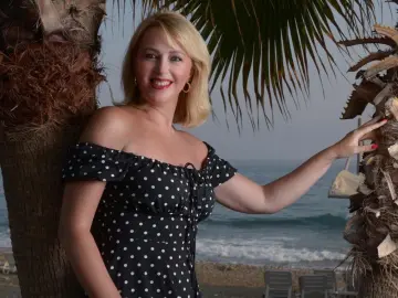 AlessiaShy  live sex cam