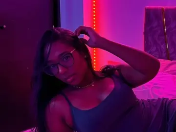 ChellIvy1  live sex cam