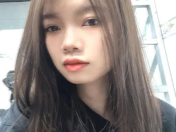 Ealla_baby  live sex cam