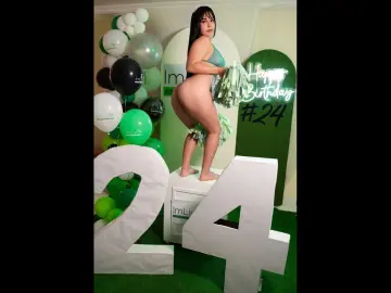 Hanna_Evans  live sex cam
